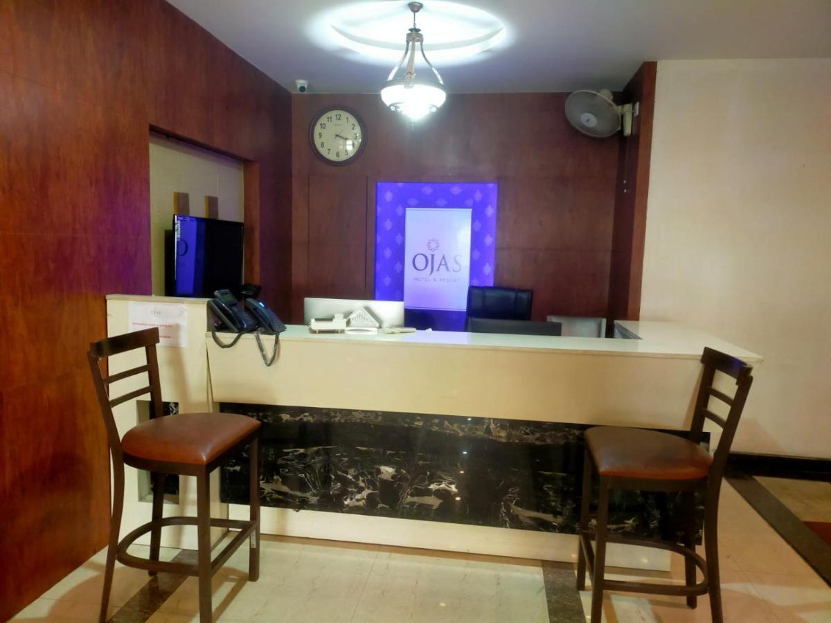 Ojas Hotel & Resort Durgāpur Extérieur photo